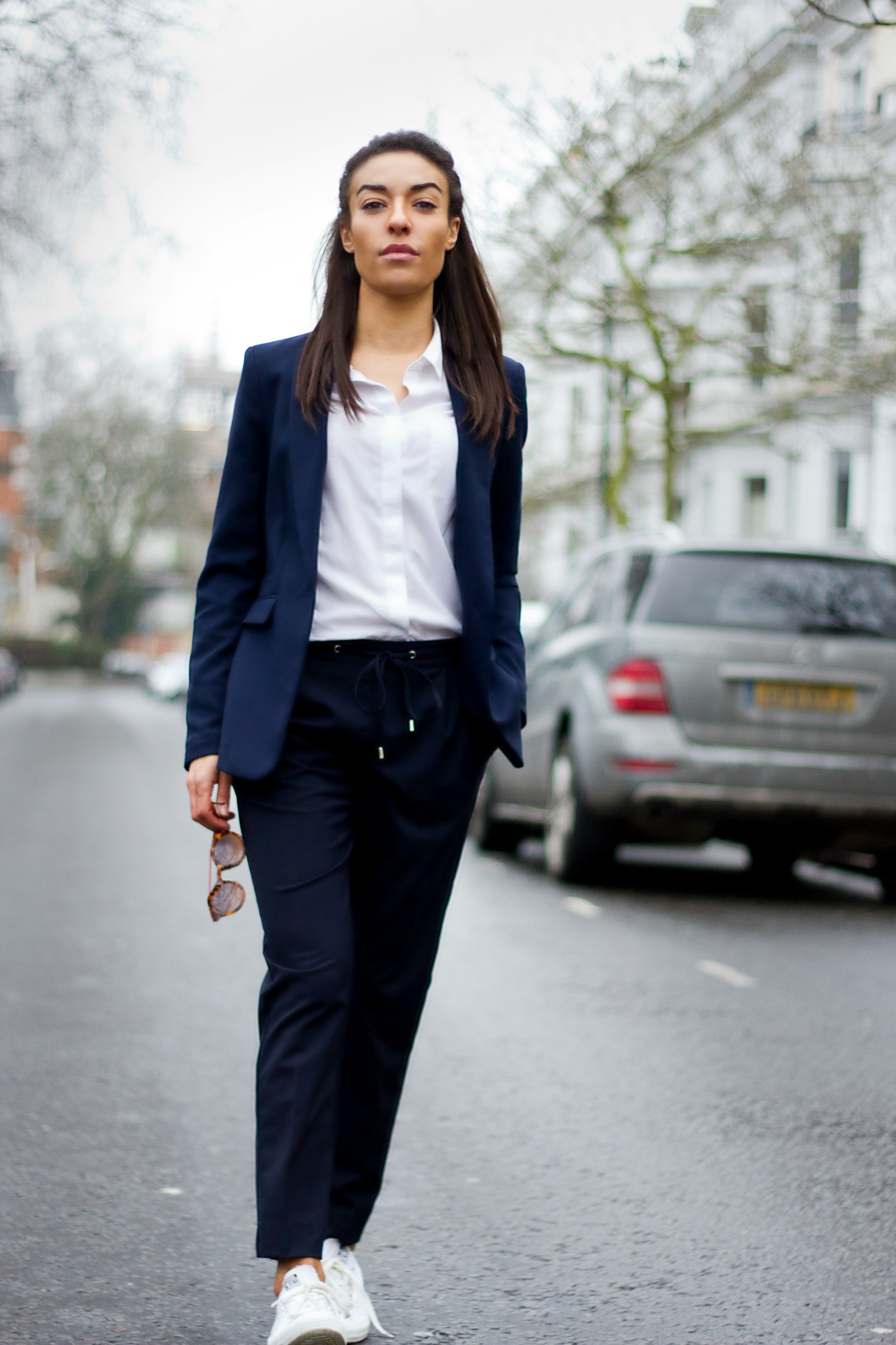 Corporate_Style_Story_Navy_Drawstring_Trousers_White_Shirt-Navy_Blazer_Holding_Sunglasses_In_Road_2212_3318