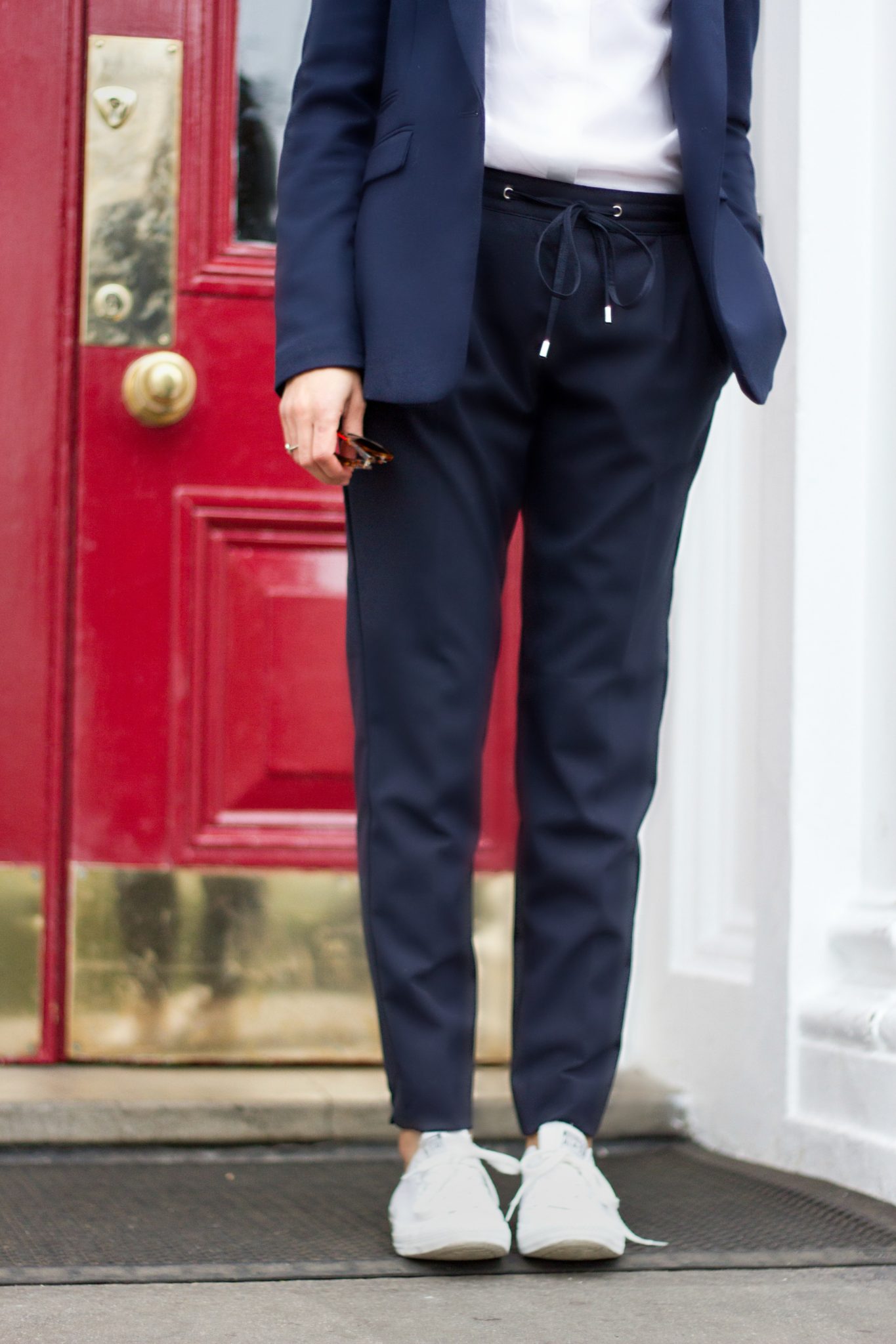 Corporate_Style_Story_Navy_Drawstring_Trousers_White_Shirt_Navy_Blazer_Just_Legs_Outside_Red_Door_2212_3318
